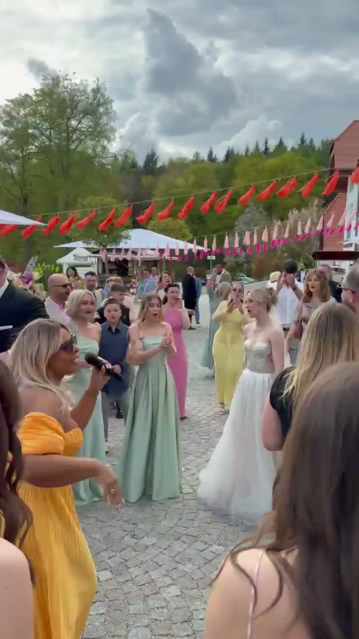 Sektempfang Escalation